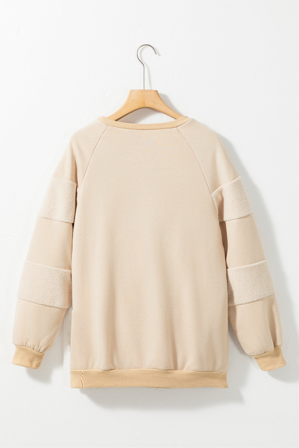 Sudadera con cuello redondo y mangas raglán
