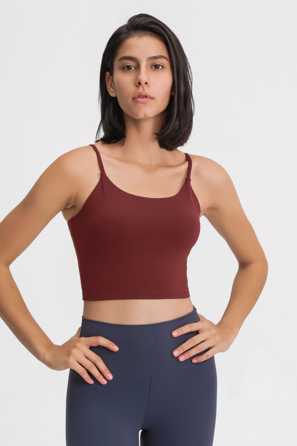 Camisola deportiva con escote redondo y sensación de piel de Millennia