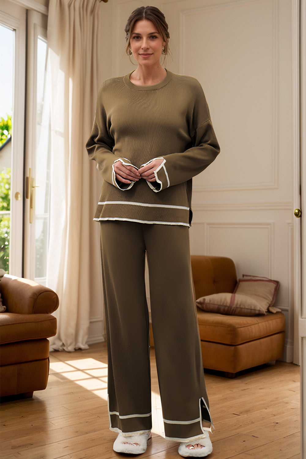 Conjunto de suéter y pantalón con cuello redondo alto y bajo