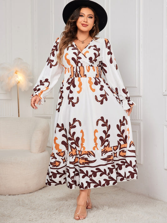 Vestido cruzado con mangas con volantes y estampado de Honey Plus Size