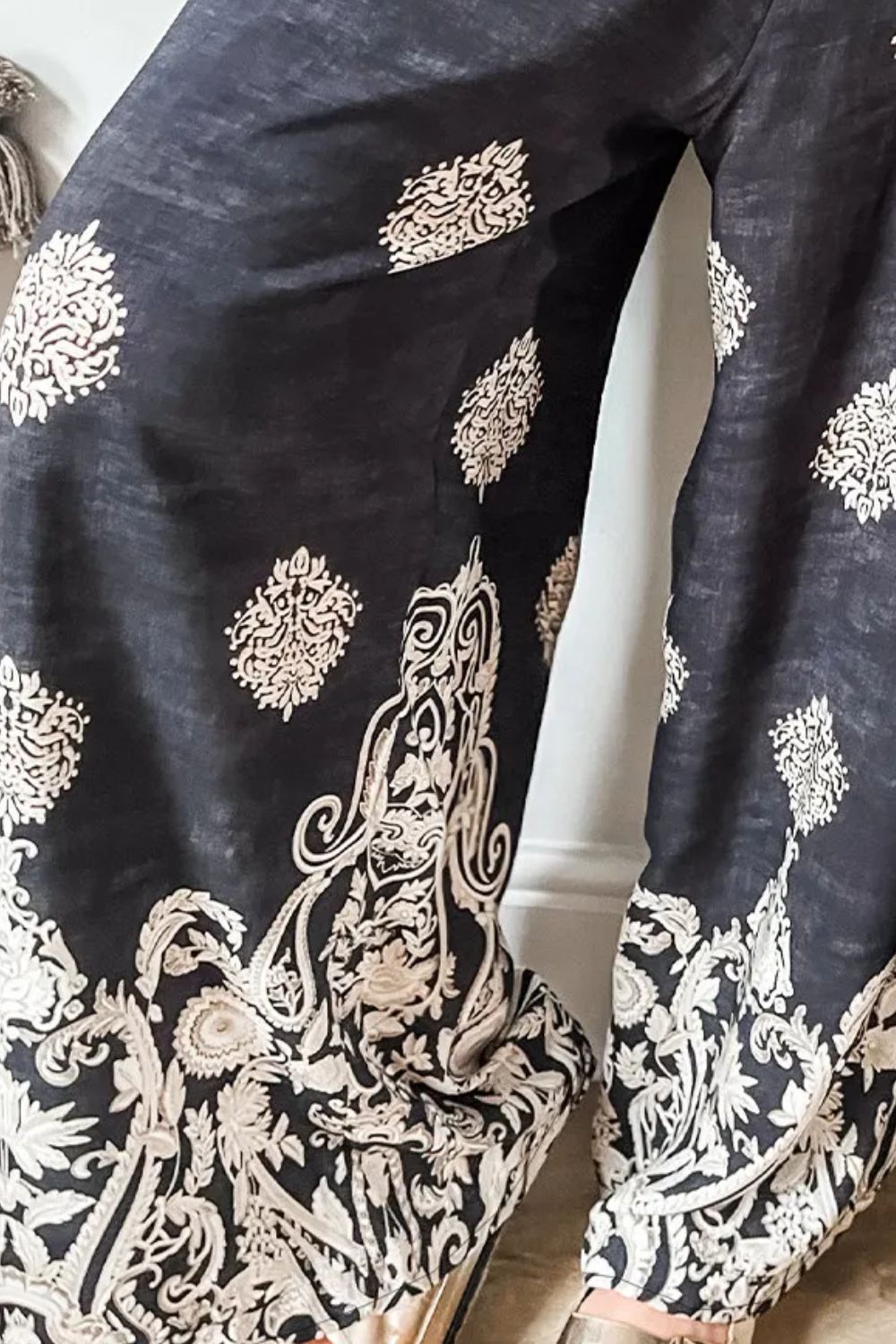 Pantalones anchos estampados