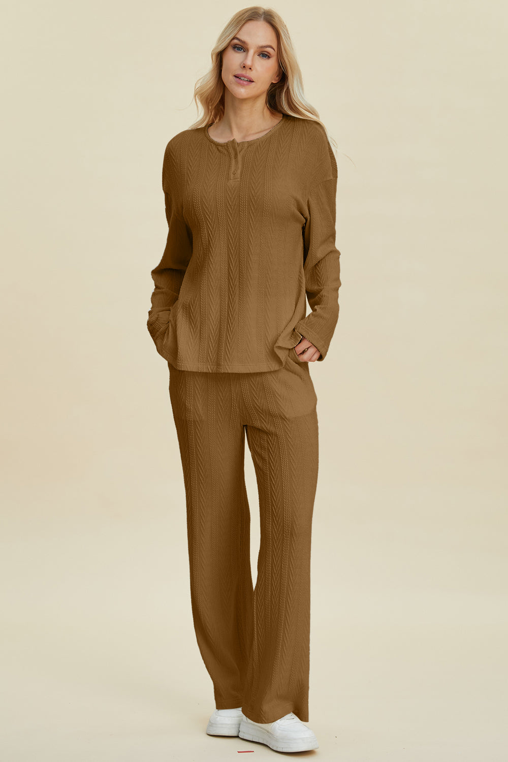 Conjunto de pantalón y blusa de manga larga de punto trenzado de tamaño completo de Double Take