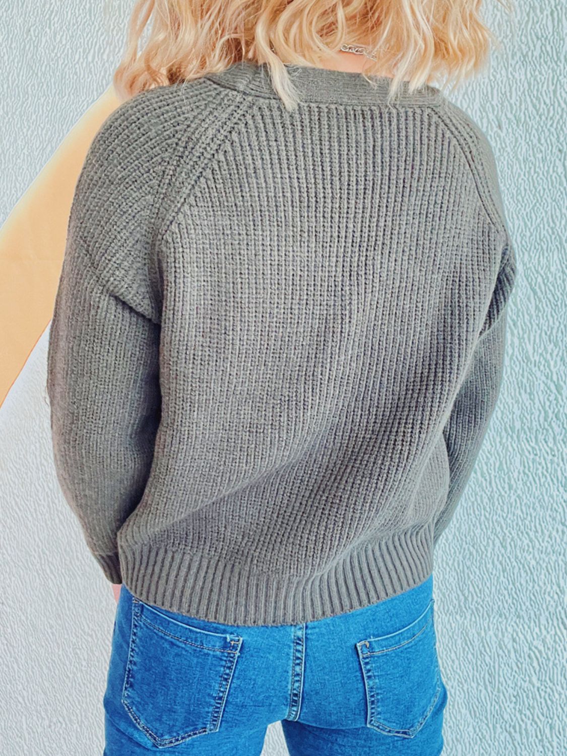 Cárdigan de manga larga con botones, escote en V y punto trenzado