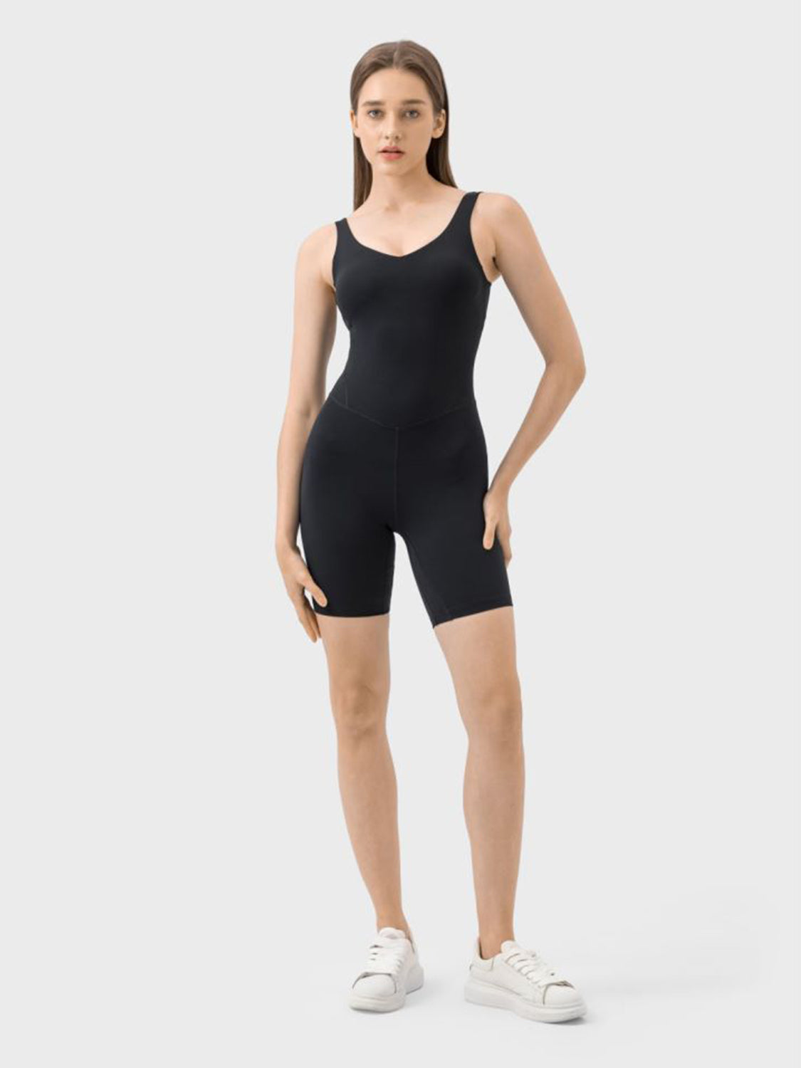 Mono deportivo con tirantes anchos Millnia