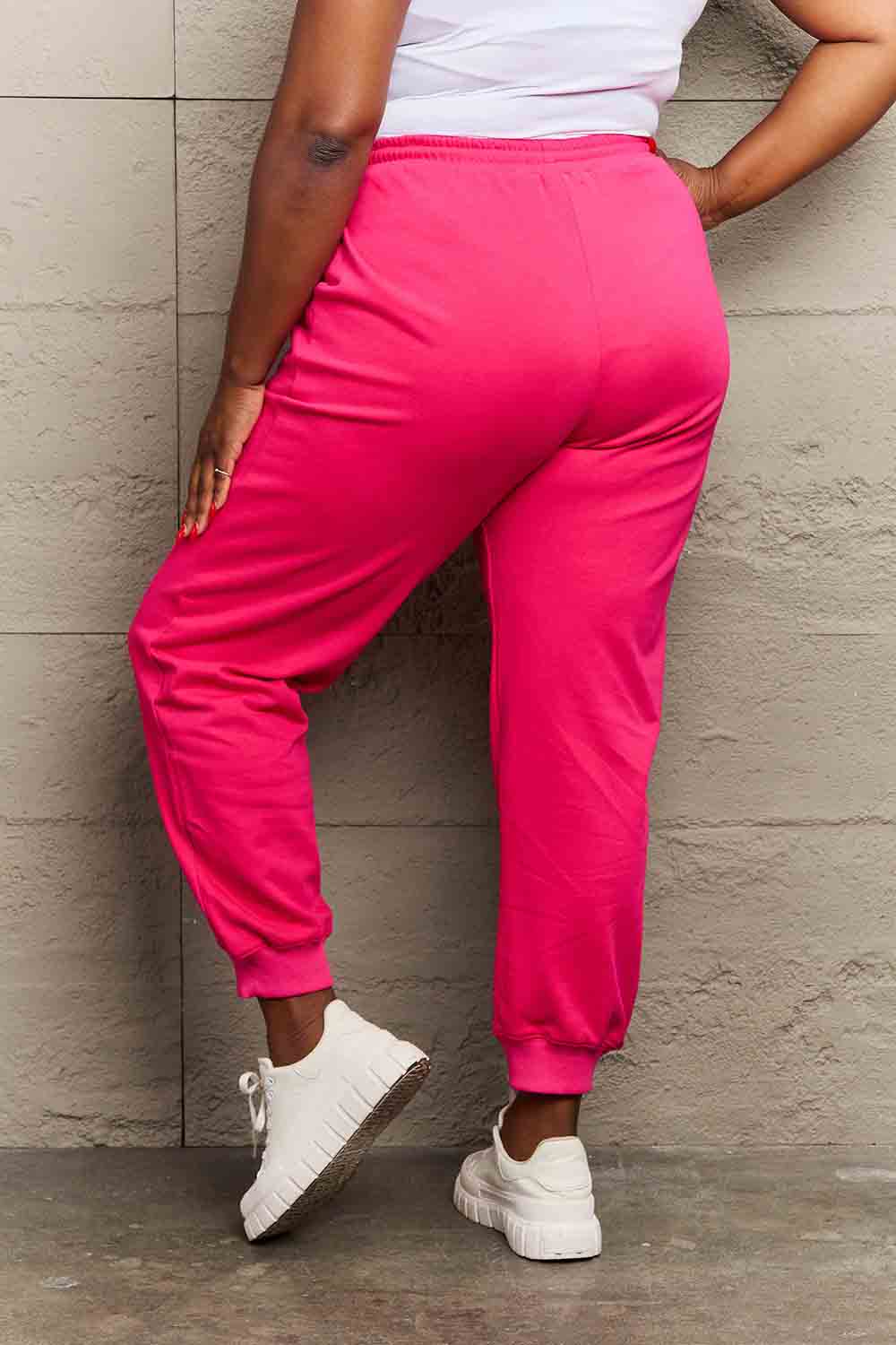 Pantalones deportivos largos con estampado de mariposas y cordón ajustable de tamaño completo Simply Love Simply Love