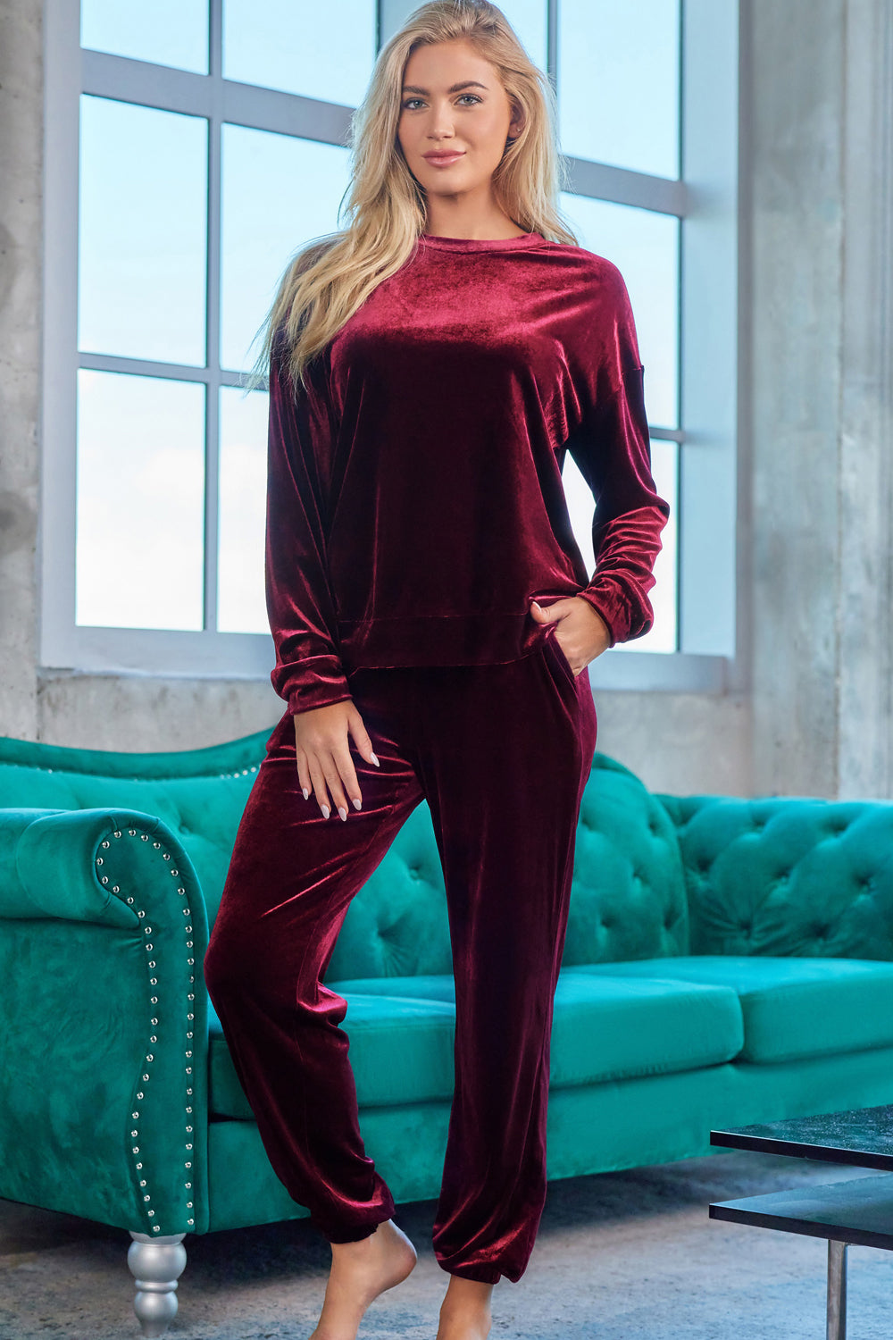 Conjunto de salón con camiseta y pantalón de manga larga