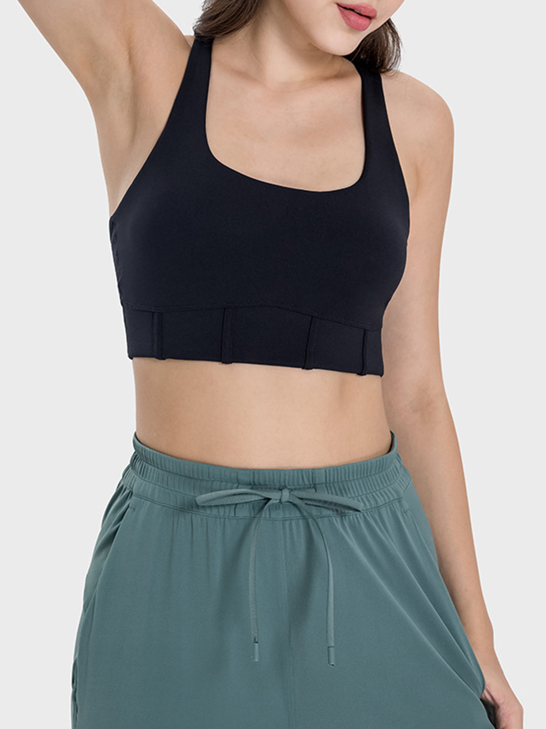 Camiseta deportiva con tirantes anchos y escote cuadrado Millnia
