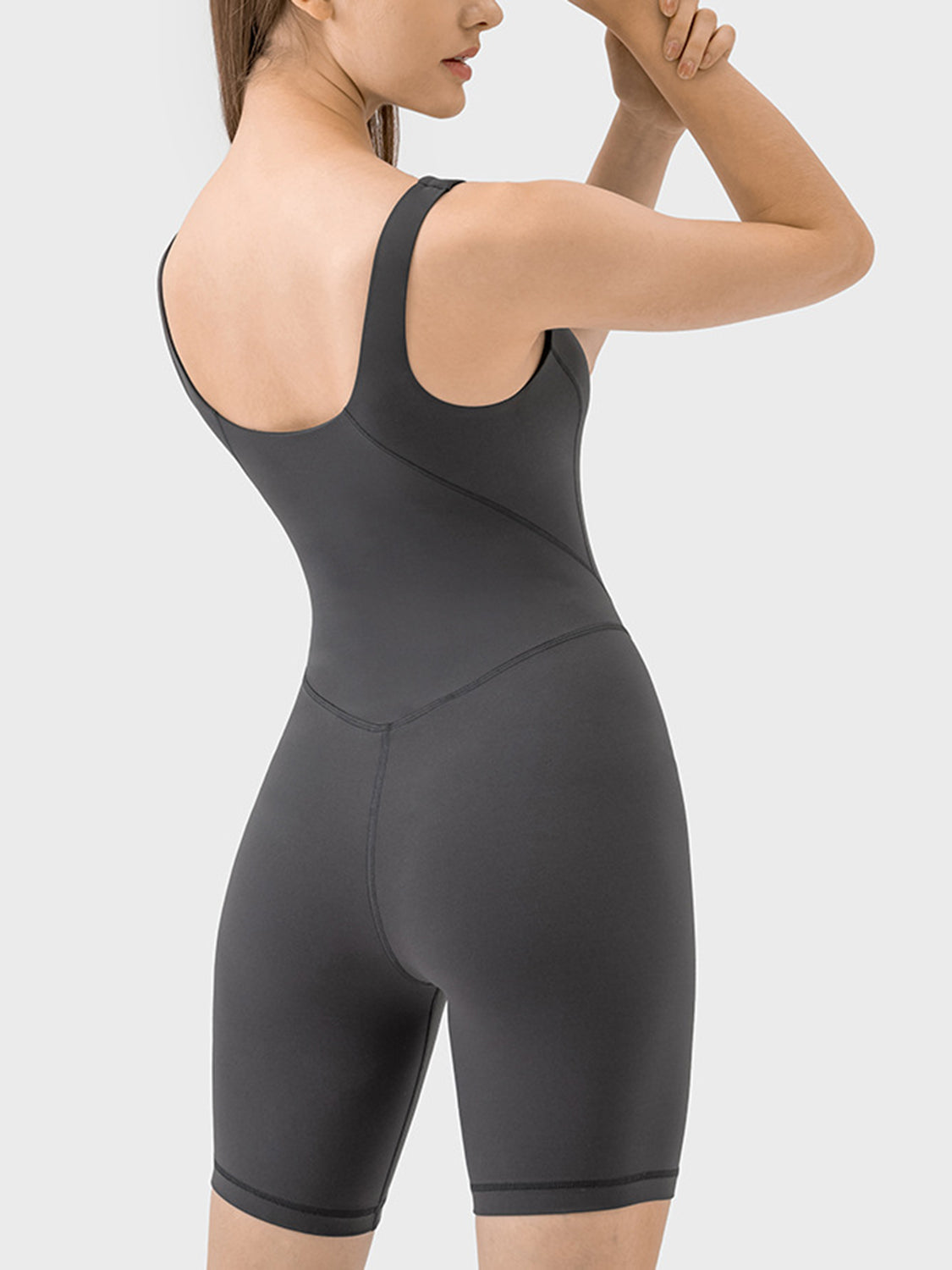 Mono deportivo con tirantes anchos Millnia