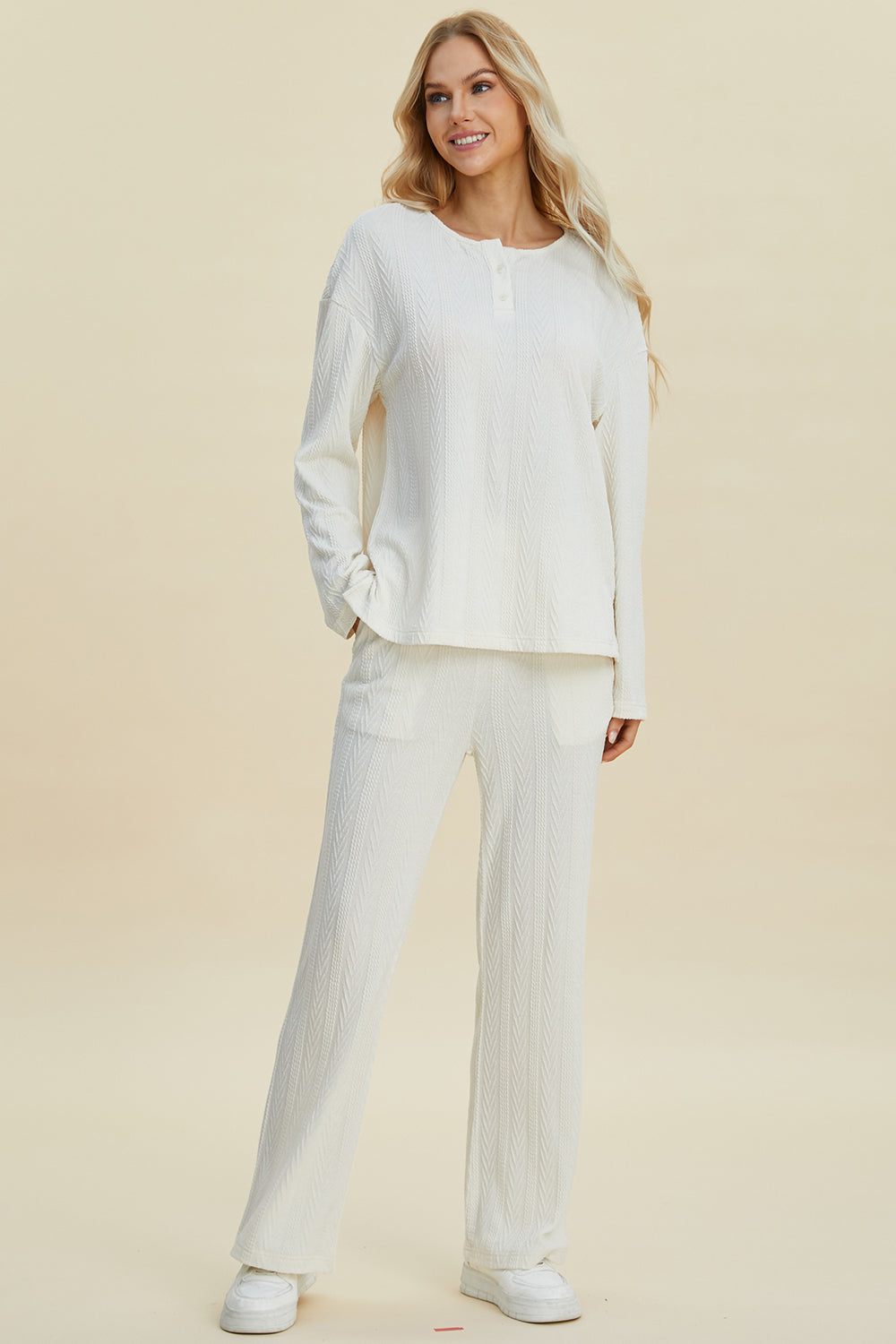Conjunto de pantalón y blusa de manga larga de punto trenzado de tamaño completo de Double Take