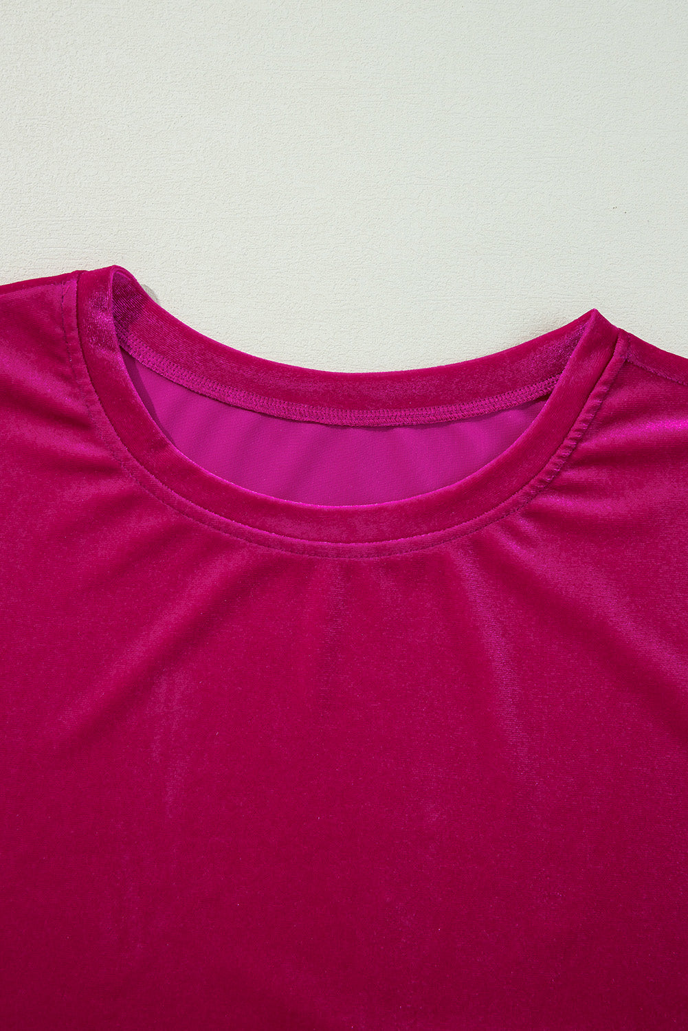 Conjunto de pantalón y top de manga larga con cuello redondo y volantes