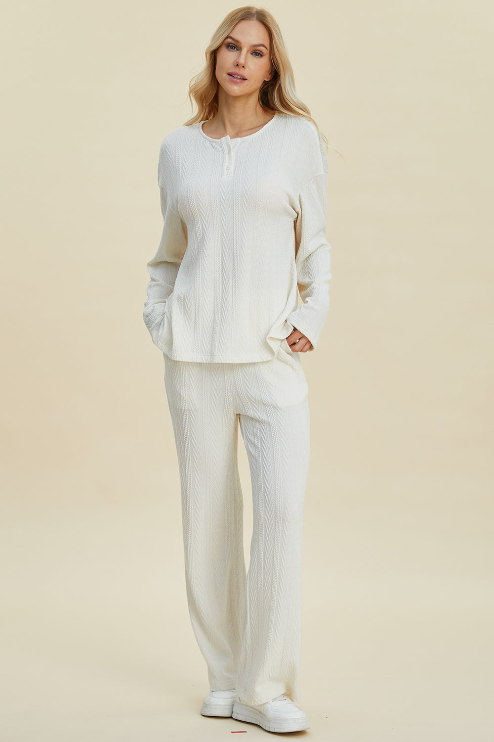 Conjunto de pantalón y blusa de manga larga de punto trenzado de tamaño completo de Double Take