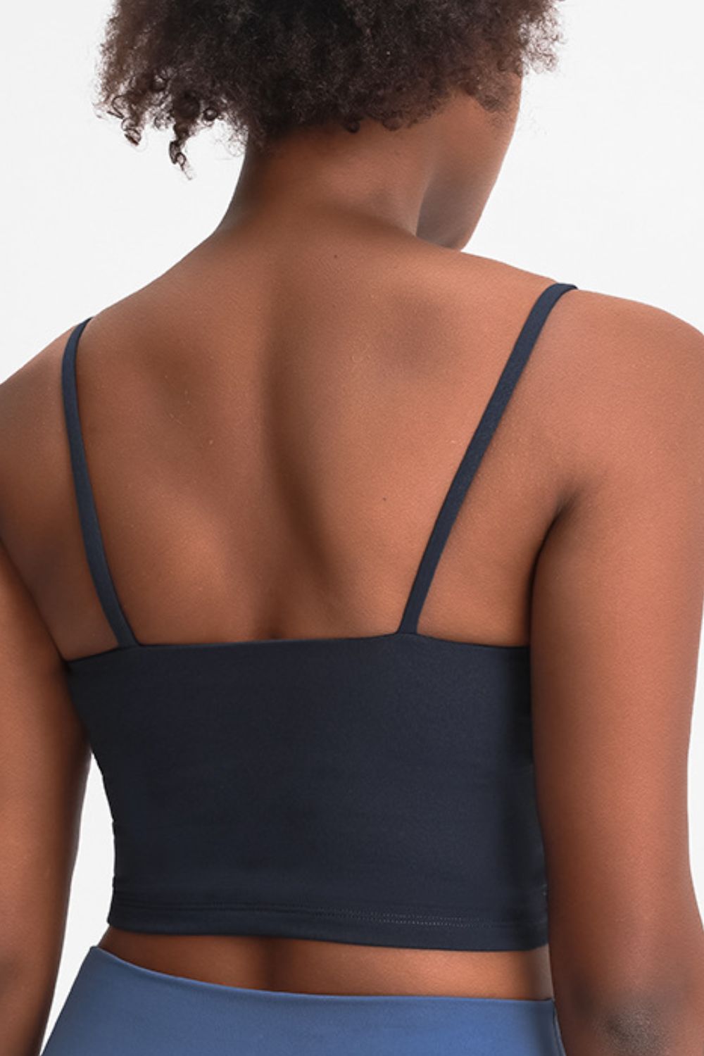Camisola deportiva con escote redondo y sensación de piel de Millennia