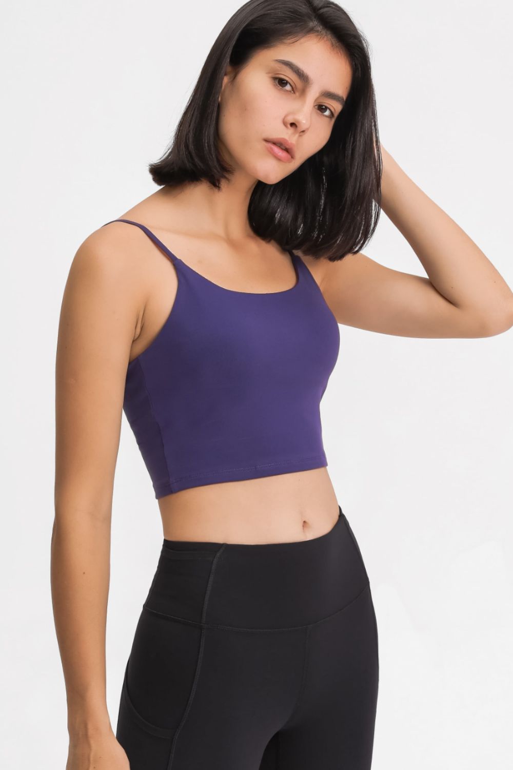 Camisola deportiva con escote redondo y sensación de piel de Millennia