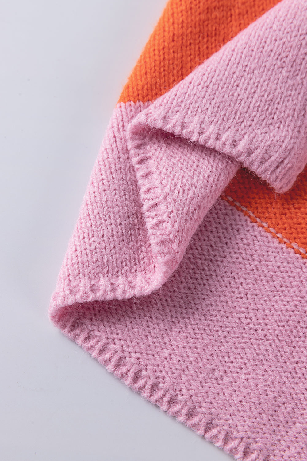 Suéter de manga larga con escote en V y bloques de color