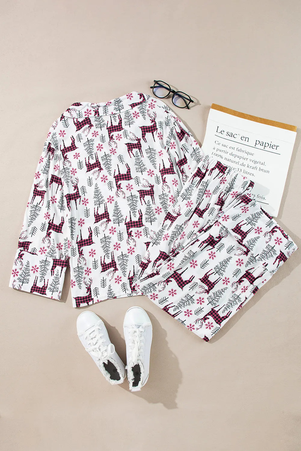 Conjunto de salón con pantalón con cordón y camiseta de manga larga estampada