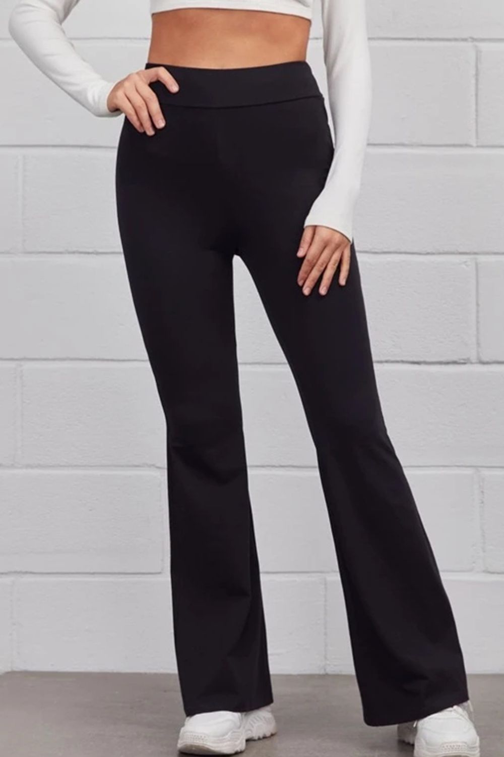 Pantalones acampanados sin cierres