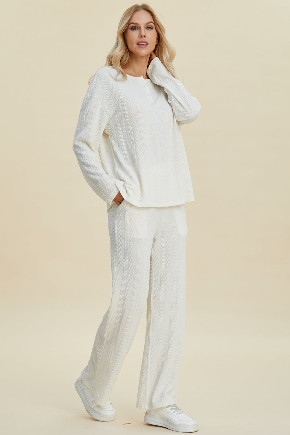 Conjunto de pantalón y blusa de manga larga de punto trenzado de tamaño completo de Double Take