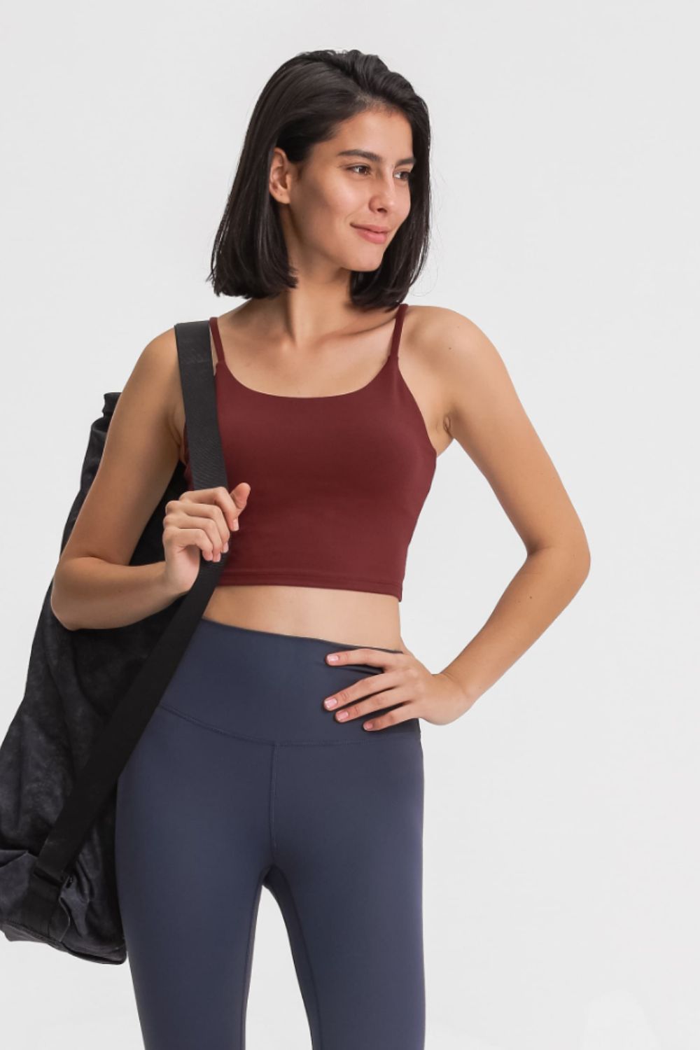 Camisola deportiva con escote redondo y sensación de piel de Millennia