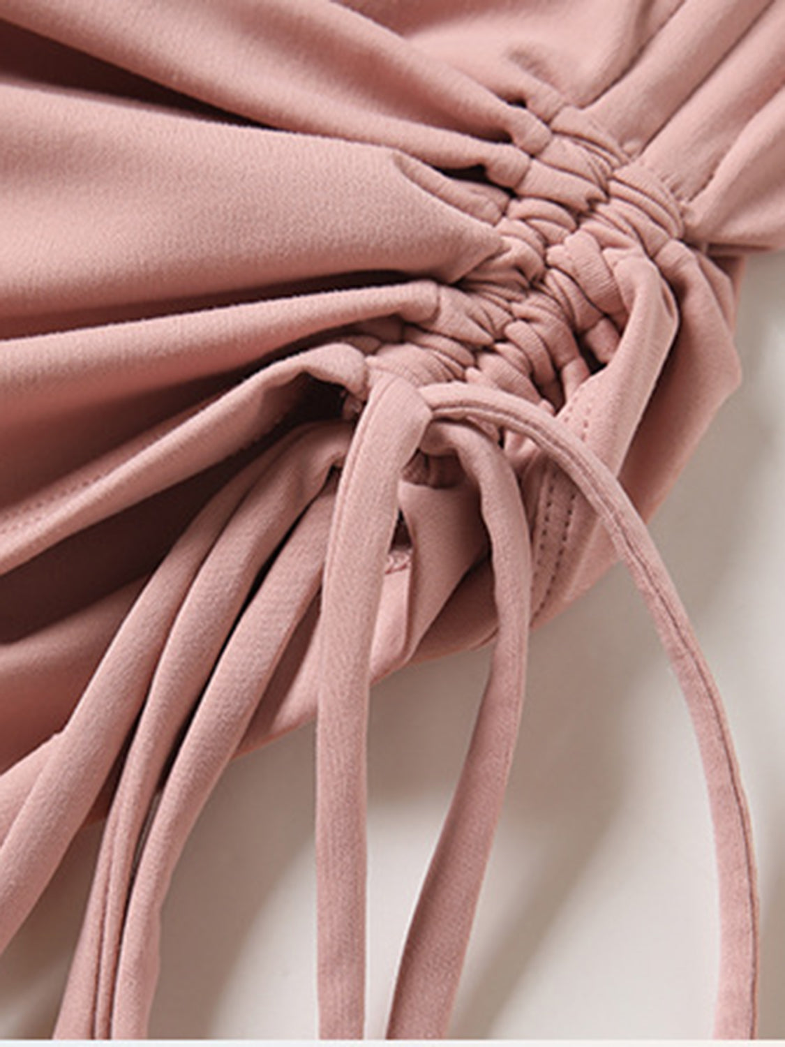 Camiseta deportiva de manga corta con cuello redondo y cordón ajustable Millennia