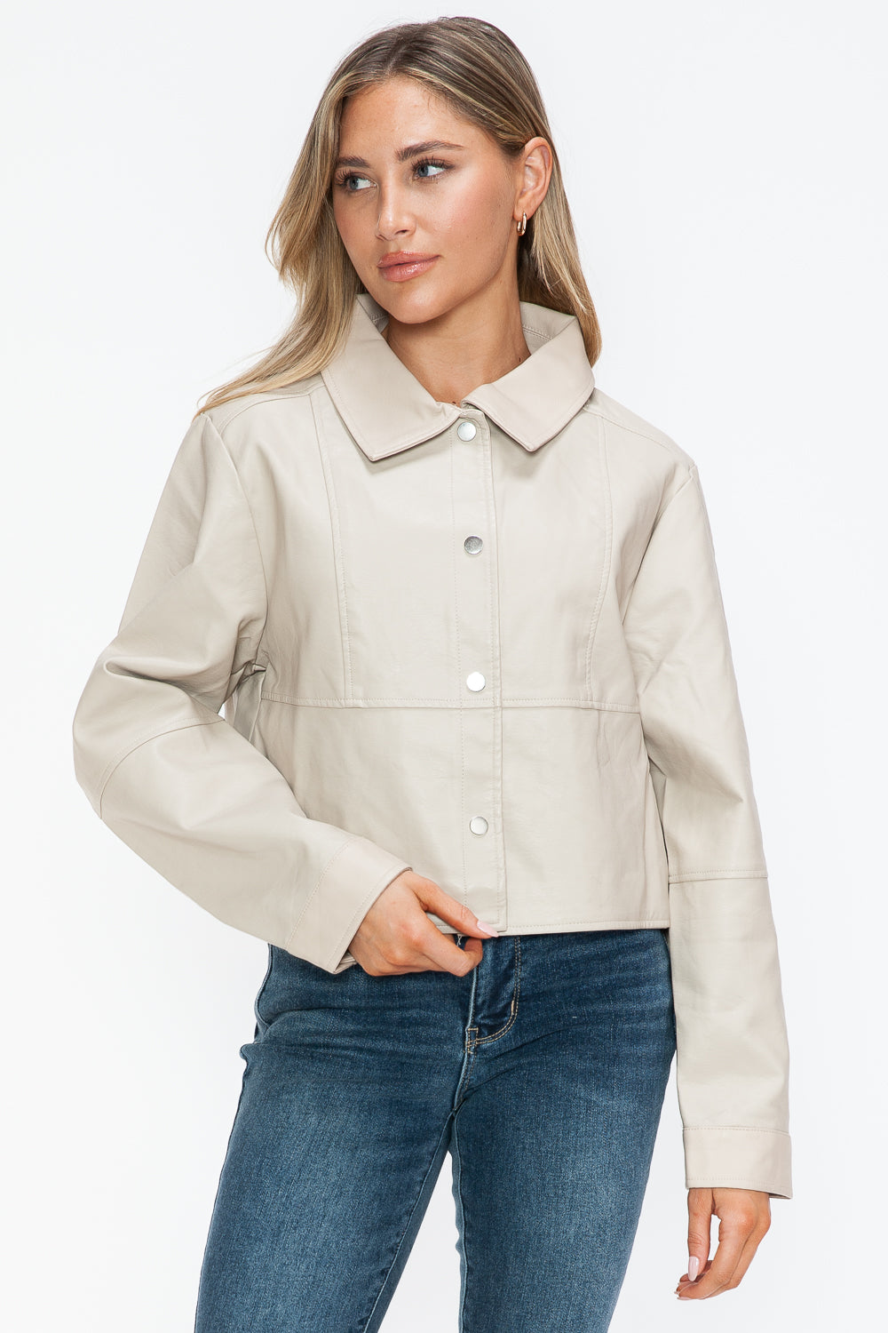 Chaqueta de cuero sintético de manga larga con cierre a presión Snobbish