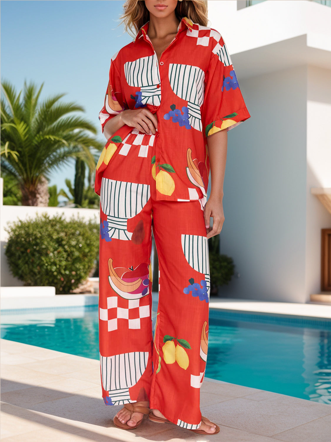 Conjunto de pantalón ancho y top con hombros caídos estampado