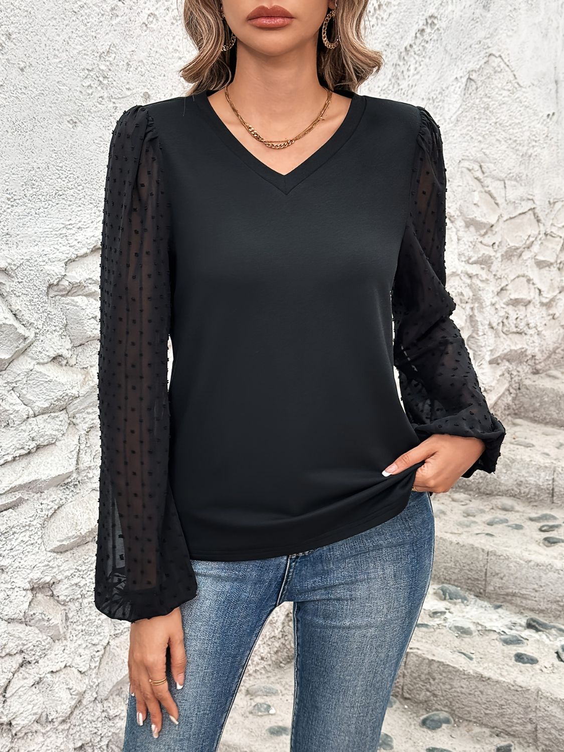 Blusa de manga larga con lunares suizos, escote en V y talla grande