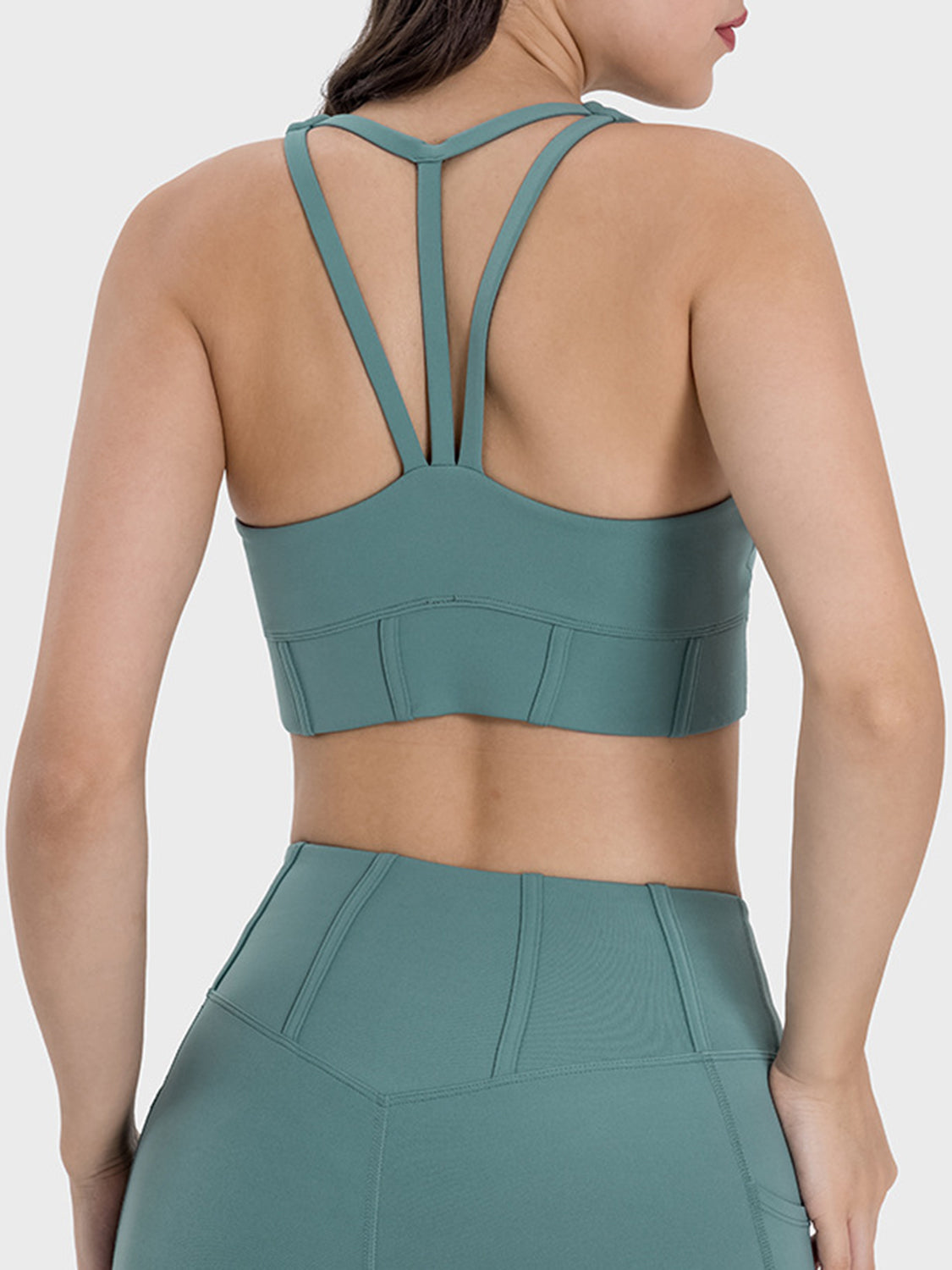 Camiseta deportiva con tirantes anchos y escote cuadrado Millnia