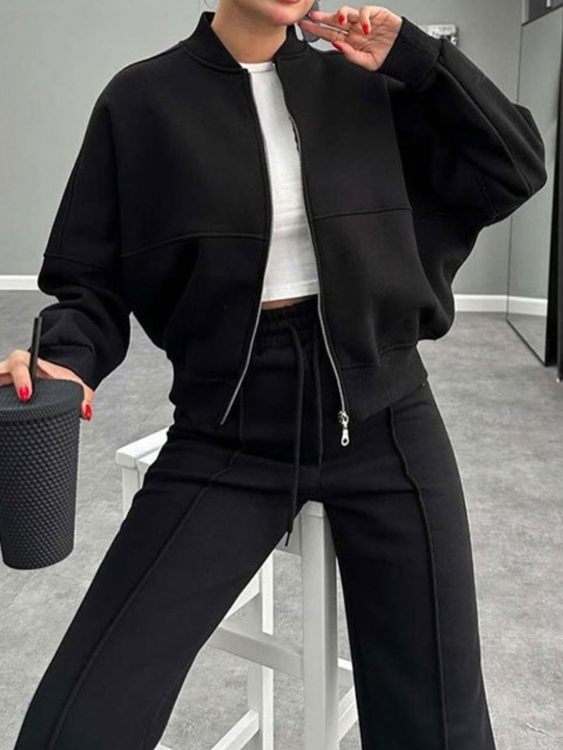 Conjunto de ropa de abrigo con cremallera y pantalones con cordón y cuello de béisbol