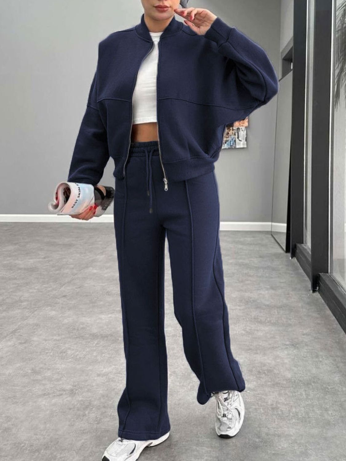 Conjunto de ropa de abrigo con cremallera y pantalones con cordón y cuello de béisbol
