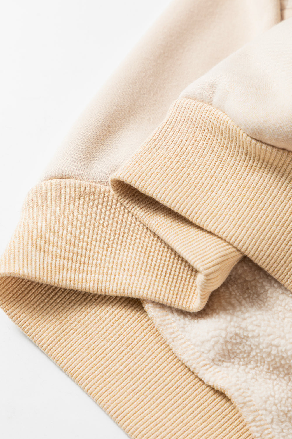 Sudadera con cuello redondo y mangas raglán