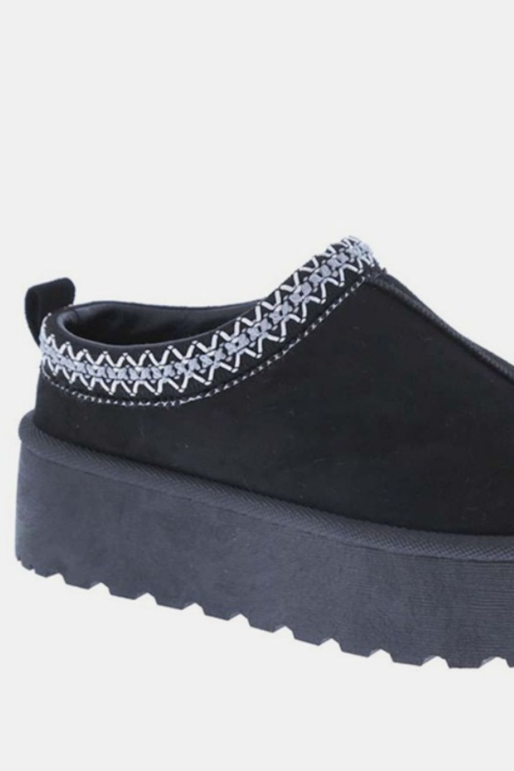 Botas sin cordones con plataforma y ribete bordado de Weeboo