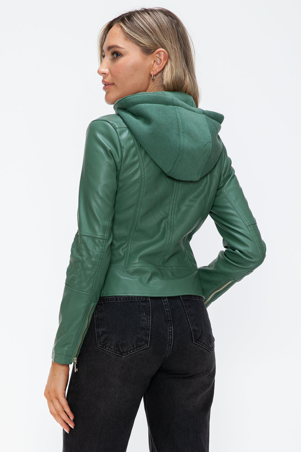 Chaqueta con capucha y cordón de piel sintética de estilo snobbish