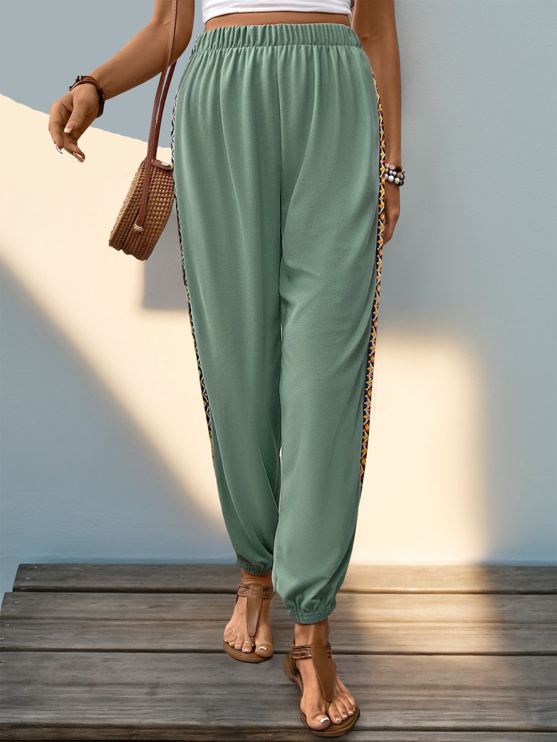 Pantalones deportivos con cintura elástica y parches de banda tejida Perfee