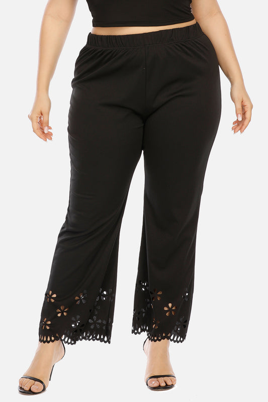 Pantalones con detalle calado en tallas grandes