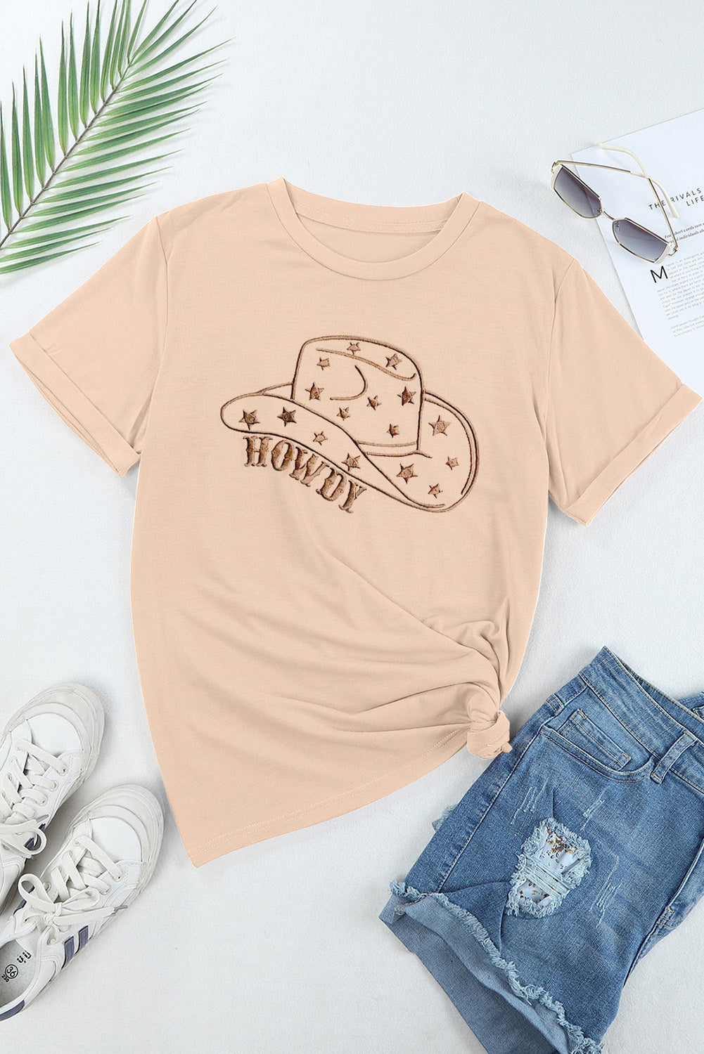 Camiseta de manga corta con cuello redondo y gráfico de sombrero