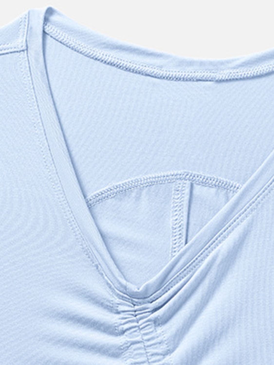 Camiseta deportiva Millnia con tirantes anchos fruncidos y cordón ajustable
