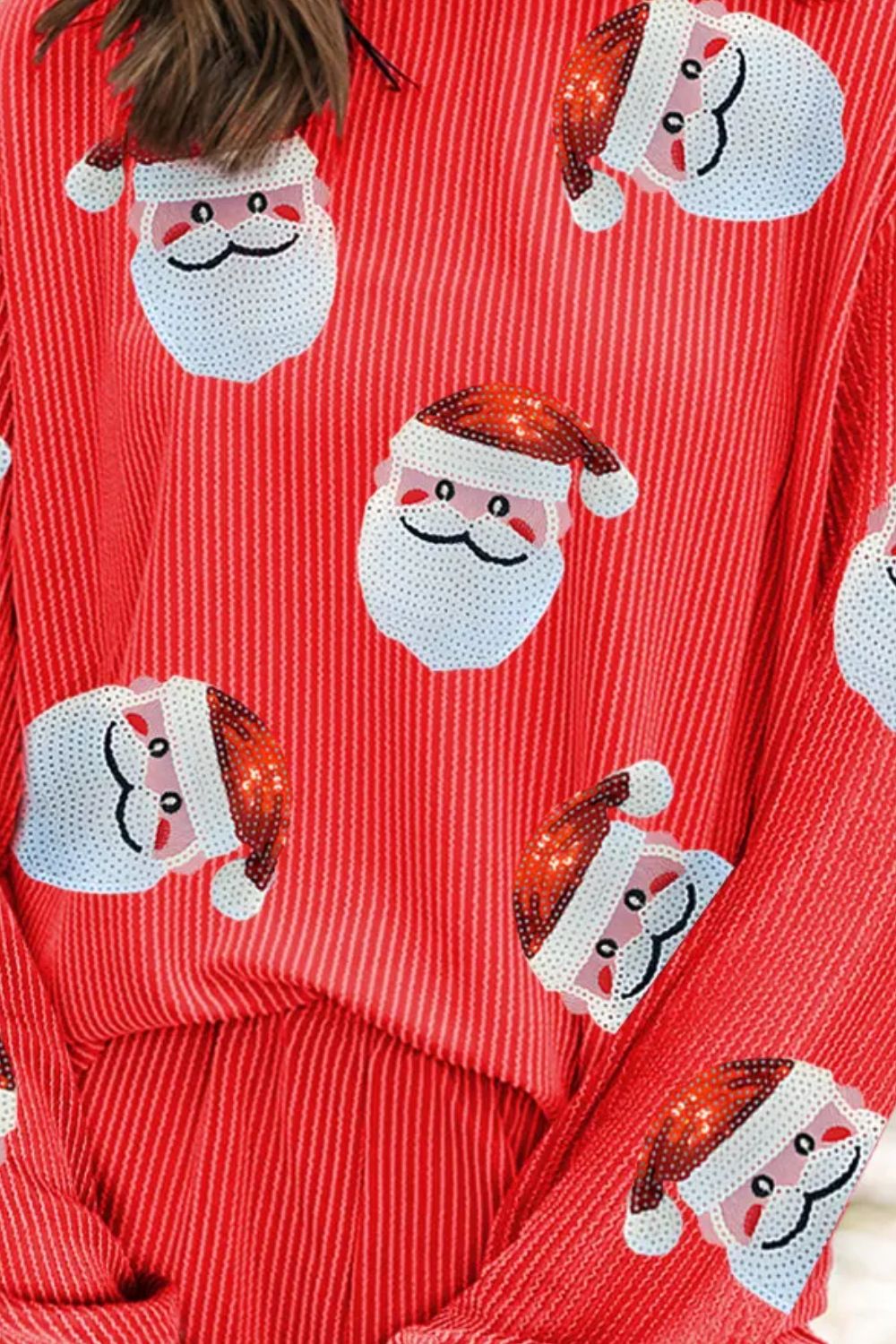 Conjunto de camiseta y pantalones cortos de manga larga con cuello redondo y lentejuelas de Papá Noel