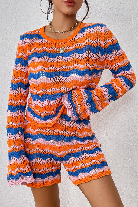 Conjunto de jersey de rayas y pantalones cortos de punto