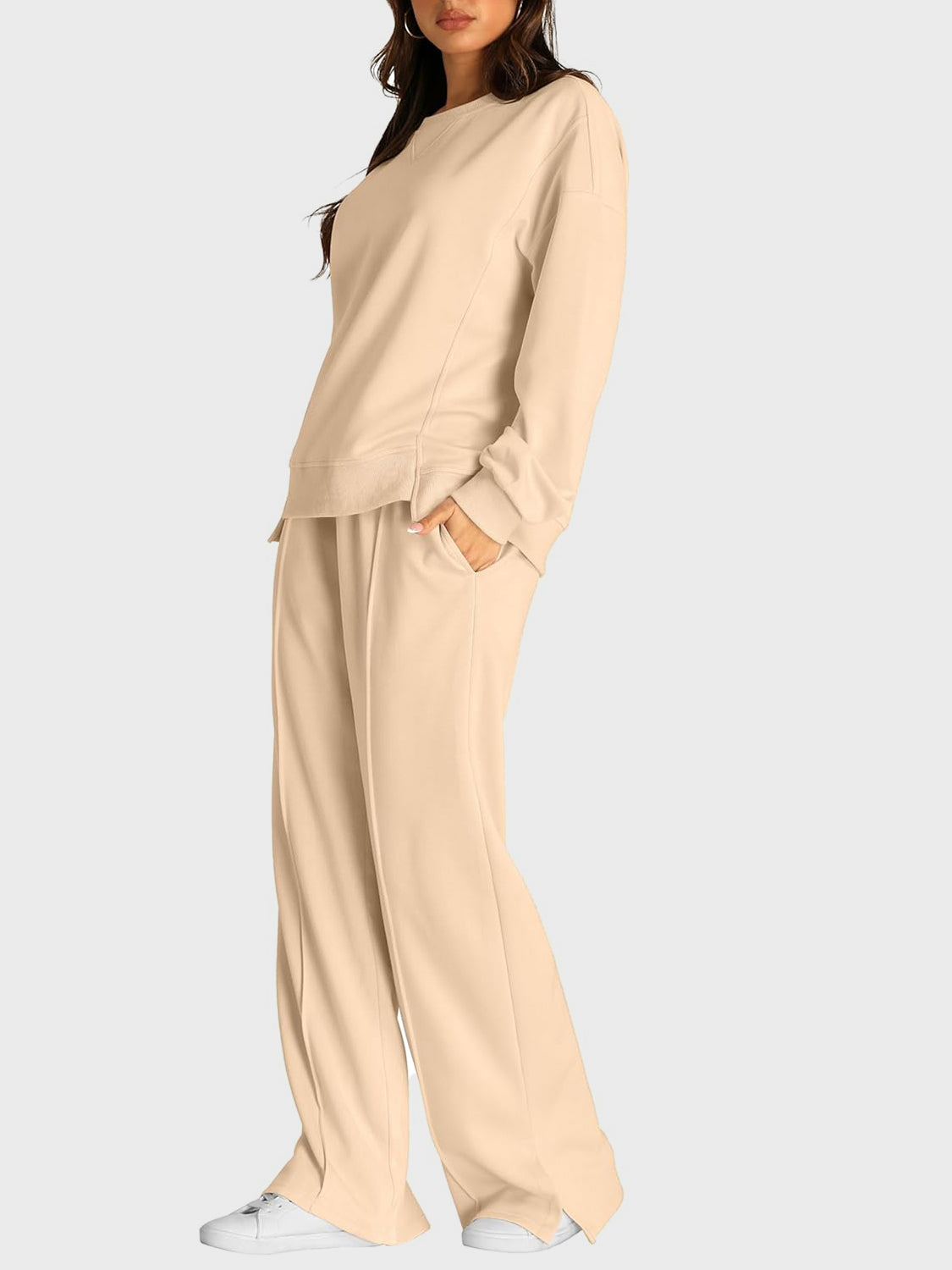 Conjunto de pantalón con abertura y top de manga larga con cuello redondo