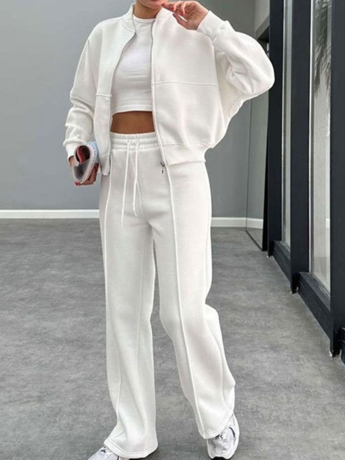 Conjunto de ropa de abrigo con cremallera y pantalones con cordón y cuello de béisbol