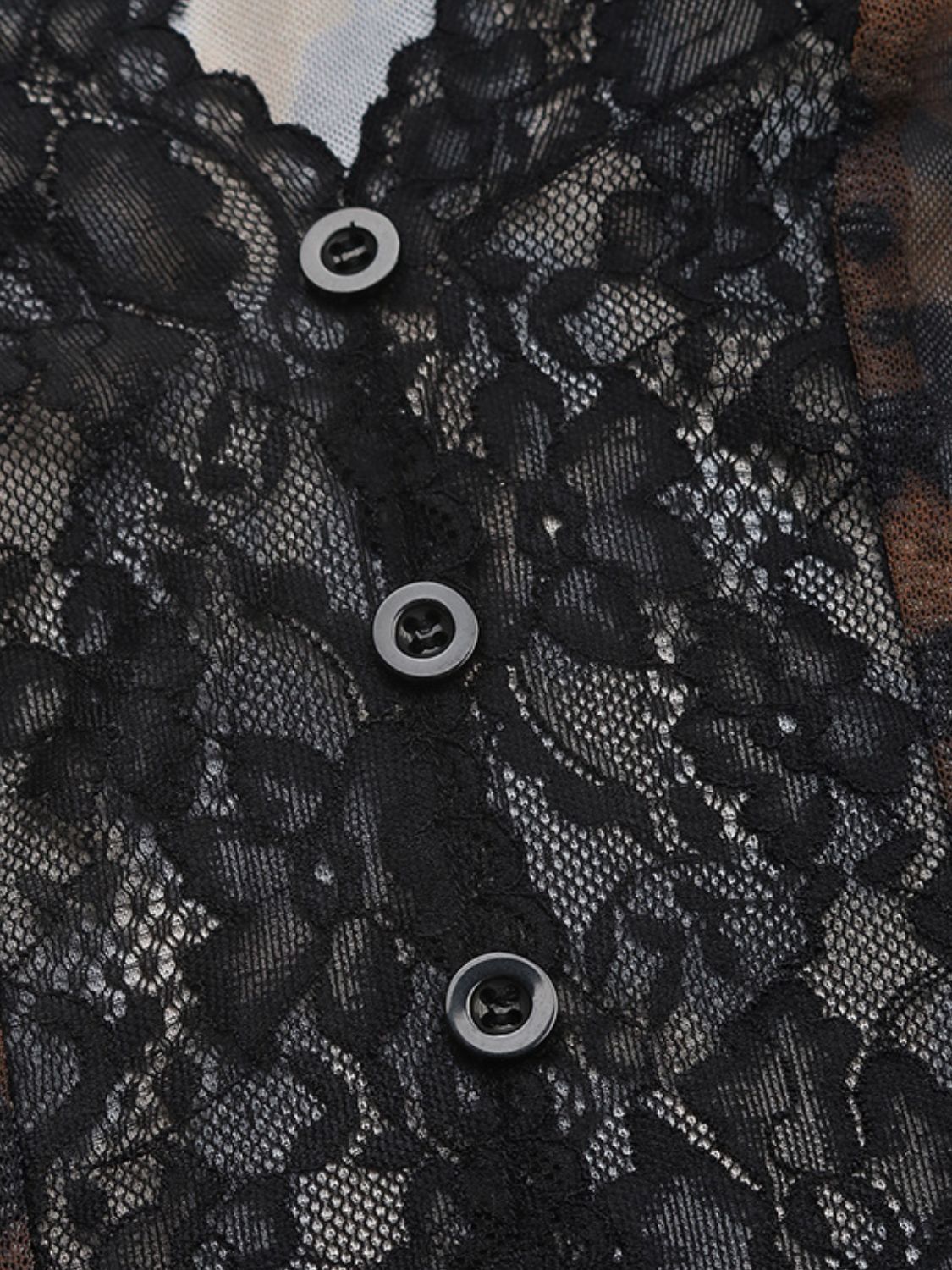 Body de encaje con escote en V y estampado de leopardo Perfee