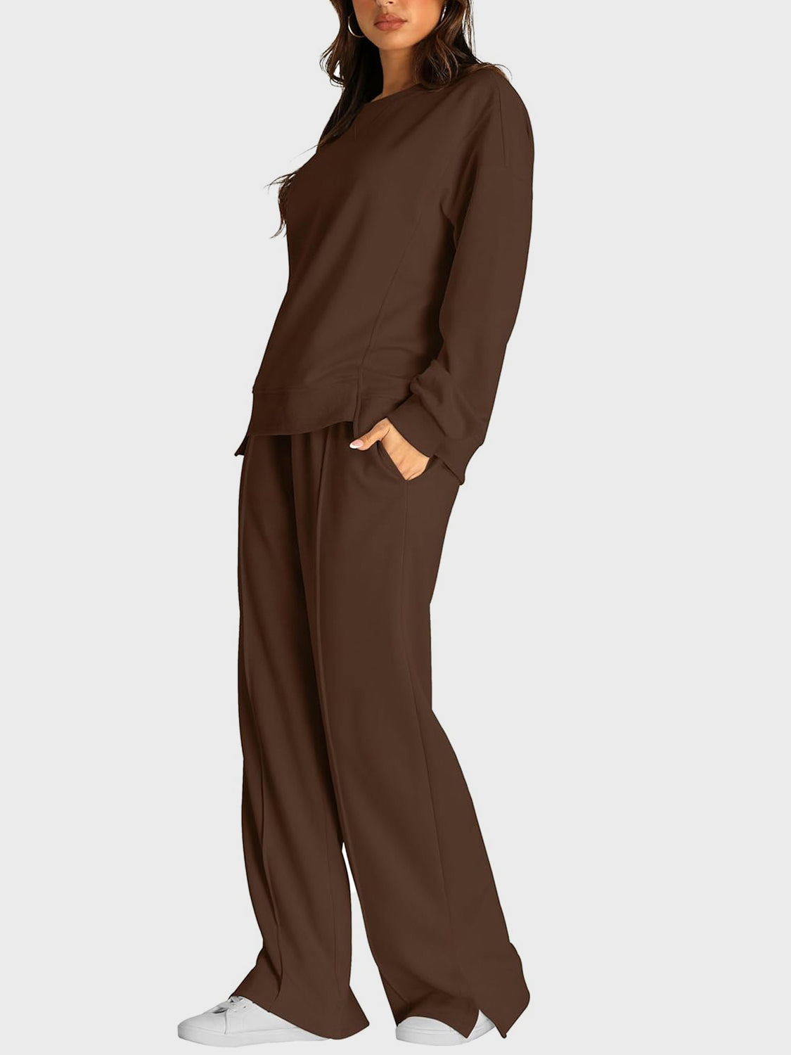Conjunto de pantalón con abertura y top de manga larga con cuello redondo
