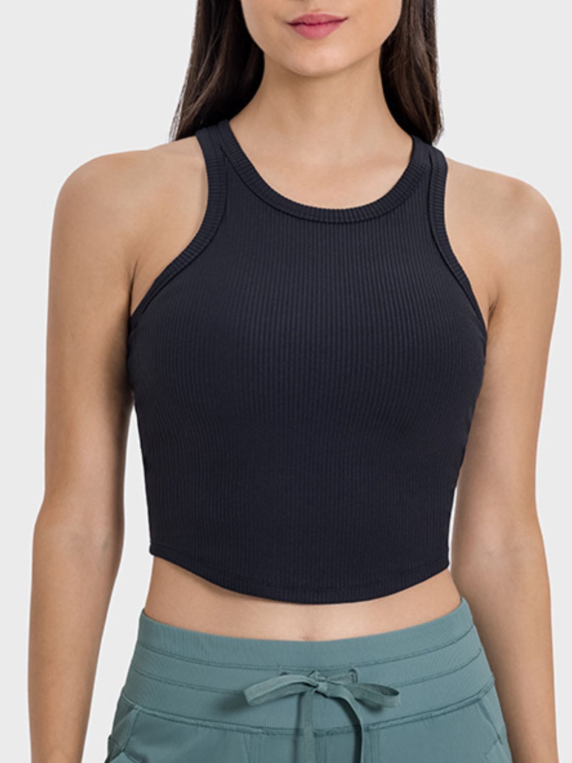 Camiseta deportiva Millnia con espalda cruzada y cuello redondo