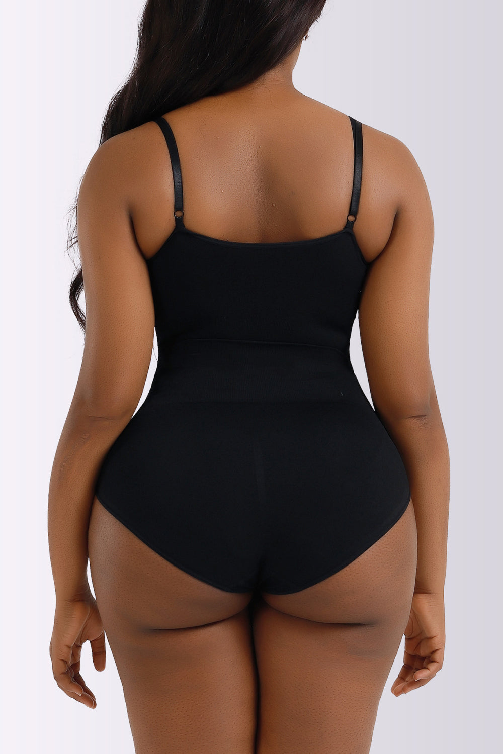 Body moldeador de talla grande con tirantes finos