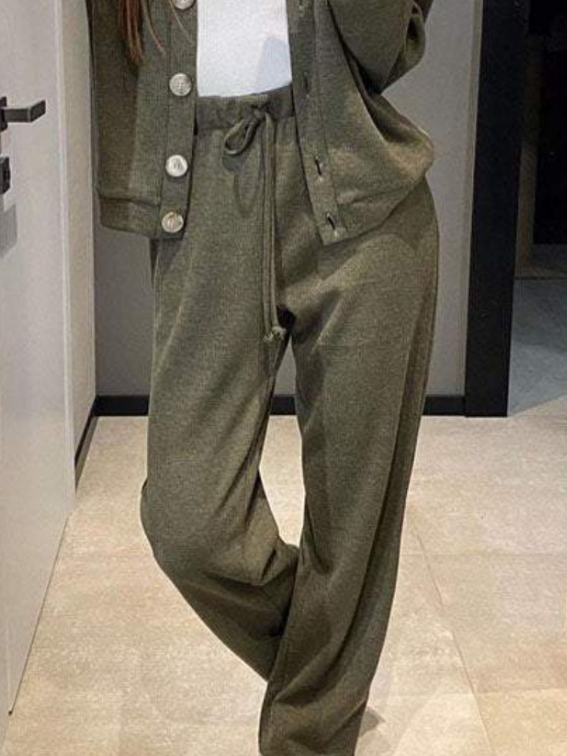 Conjunto de pantalón y blusa de manga larga con botones y talla grande