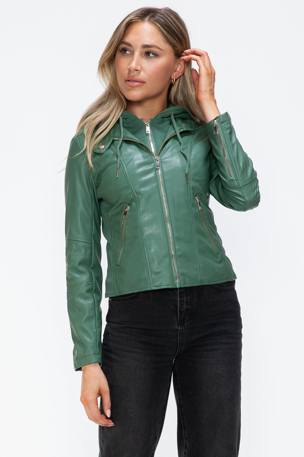 Chaqueta con capucha y cordón de piel sintética de estilo snobbish