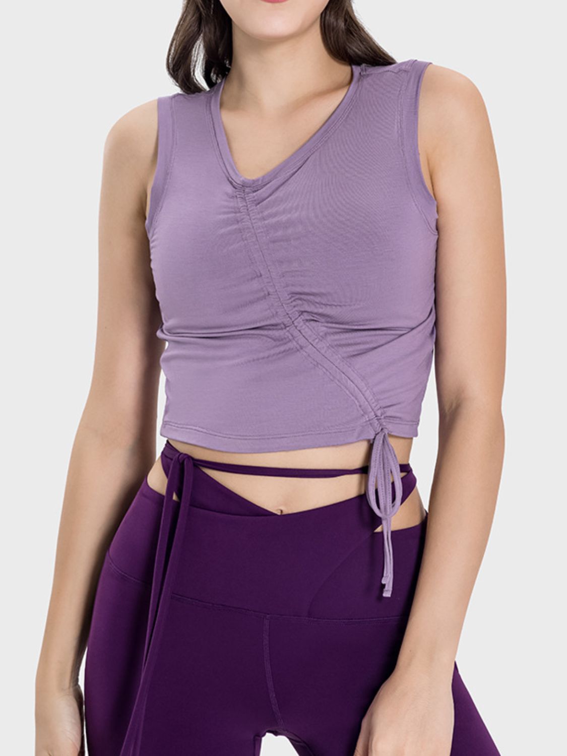 Camiseta deportiva Millnia con tirantes anchos fruncidos y cordón ajustable
