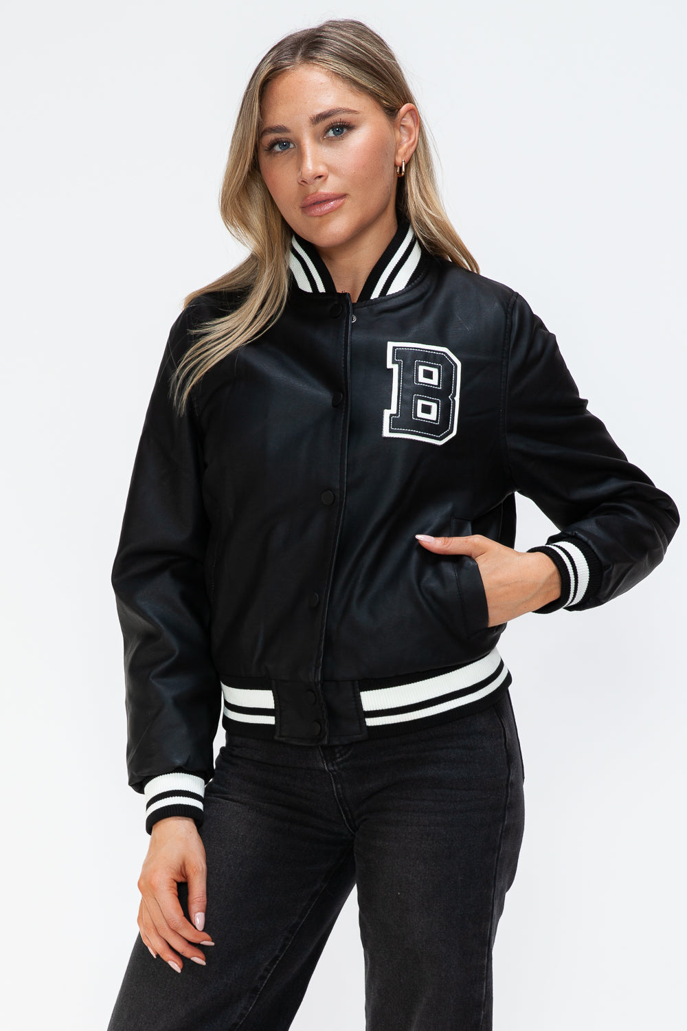 Chaqueta bomber con botones a presión en contraste de cuero sintético Love Me Now