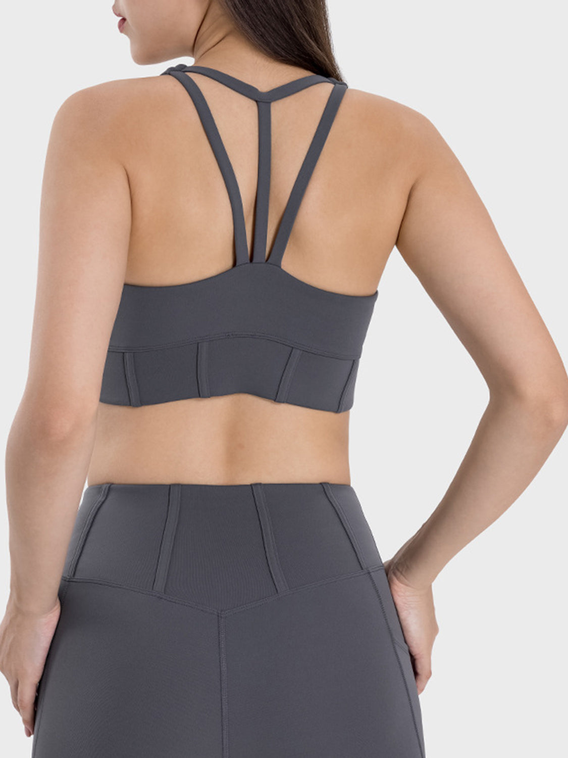 Camiseta deportiva con tirantes anchos y escote cuadrado Millnia
