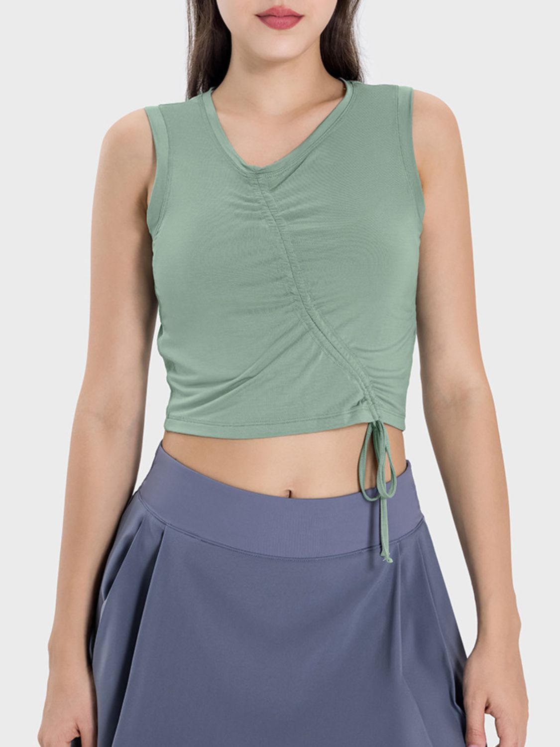 Camiseta deportiva Millnia con tirantes anchos fruncidos y cordón ajustable
